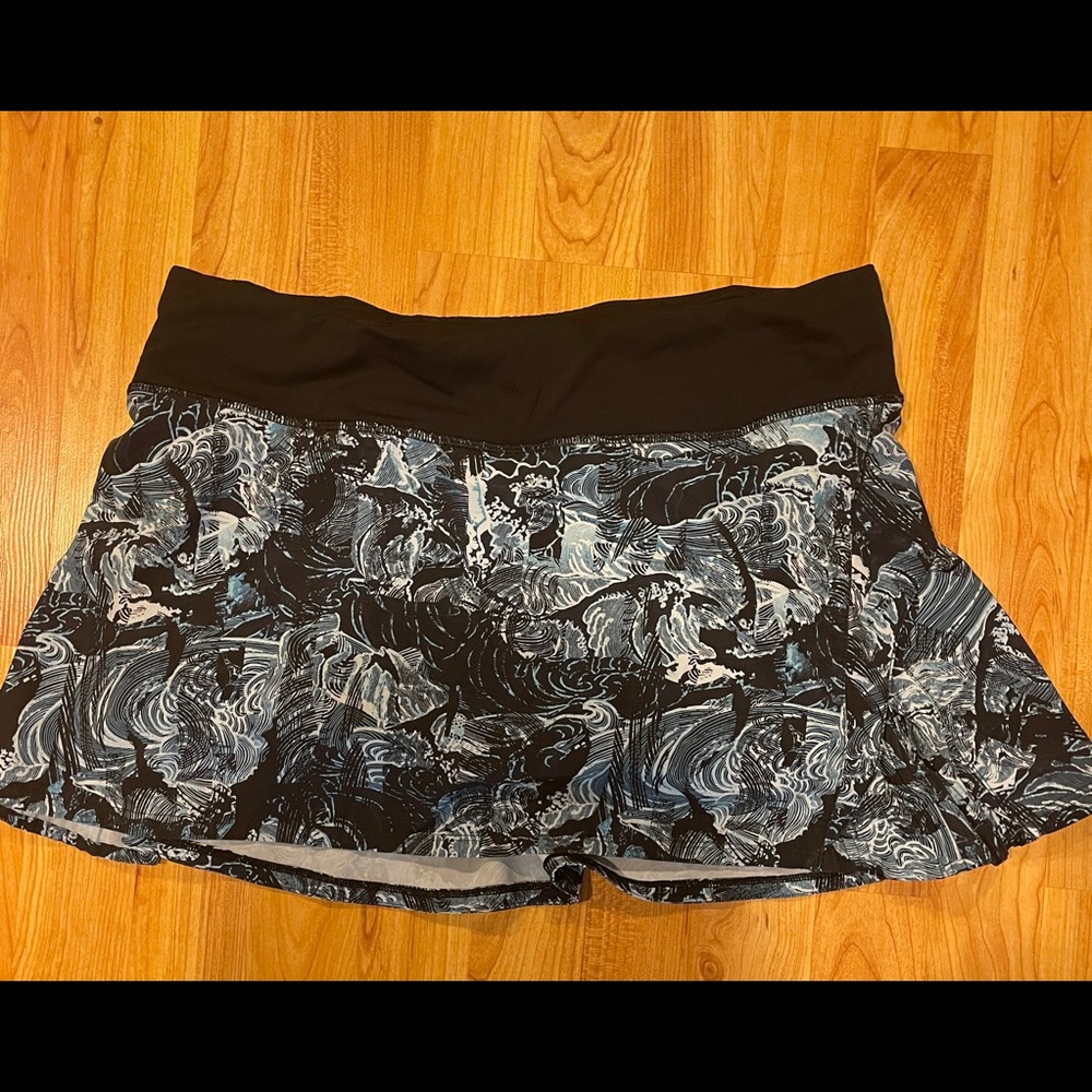 LuluLemon Running skirt size 10